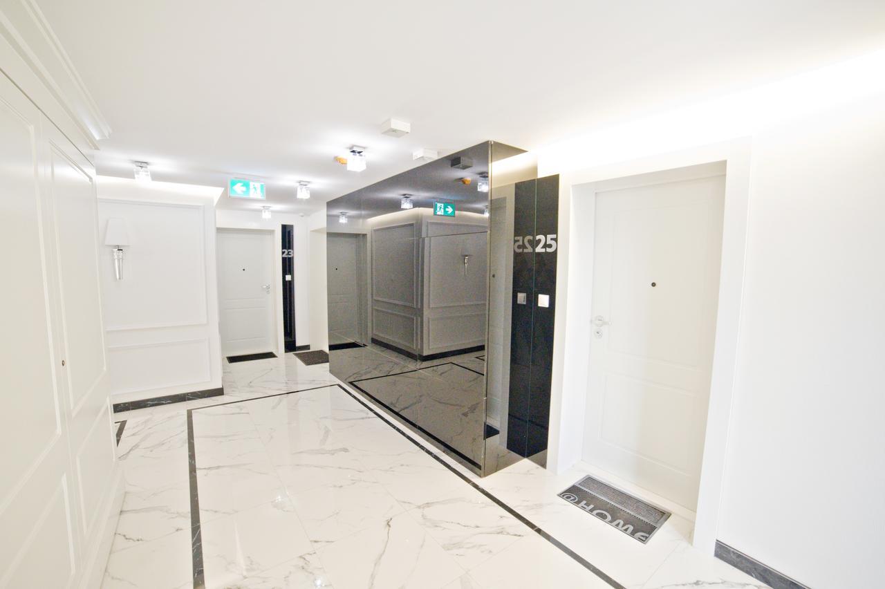 Grand Apartments Tartaczna Deluxe Gdansk Ngoại thất bức ảnh
